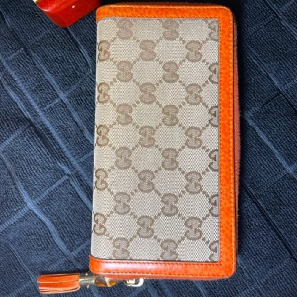 Gucci EUC AUTHENTIC Bamboo Signature Canvas Wallet